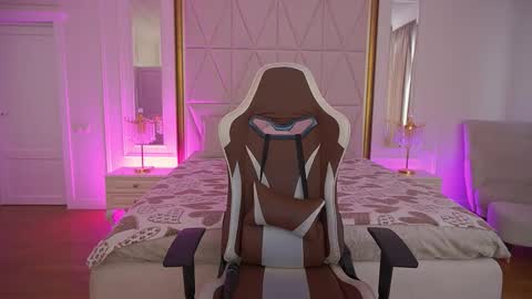 lylanimfa online show from March 2026 07:12:02 AM