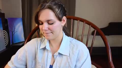 Snapshot of lyle_art chatting on March 2025 10:37:01 AM hi im Lyle online show from March 2025 10:37:01 AM