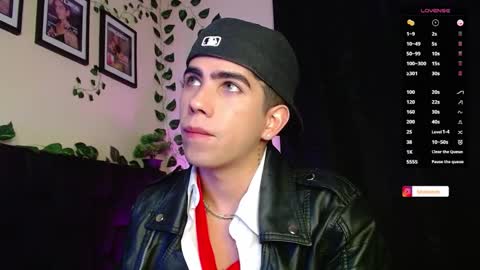 Lyle Bennett Freelance Model online show from February 2025 01:18:02 PM