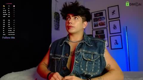 Snapshot of lylebennett_ chatting on November 2025 10:39:02 AM Lyle Bennett Freelance Model online show from November 2025 10:39:02 AM