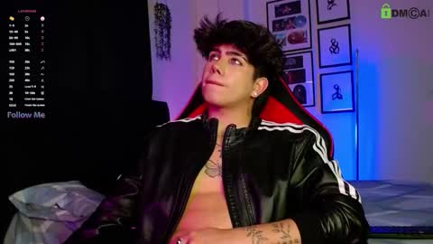 Snapshot of lylebennett_ chatting on December 2025 09:26:01 AM Lyle Bennett Freelance Model online show from December 2025 09:26:01 AM