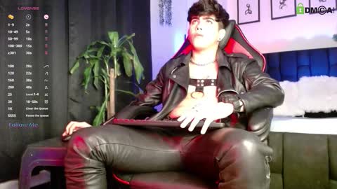 Snapshot of lylebennett_ chatting on February 2026 10:53:02 AM Lyle Bennett Freelance Model online show from February 2026 10:53:02 AM