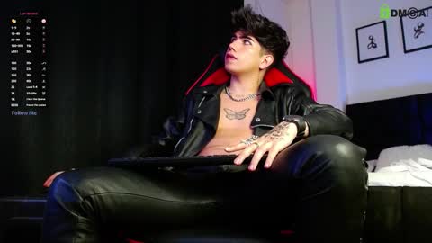 Snapshot of lylebennett_ chatting on March 2026 10:56:01 AM Lyle Bennett Freelance Model online show from March 2026 10:56:01 AM