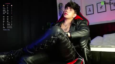 Snapshot of lylebennett_ chatting on March 2026 12:02:02 PM Lyle Bennett Freelance Model online show from March 2026 12:02:02 PM