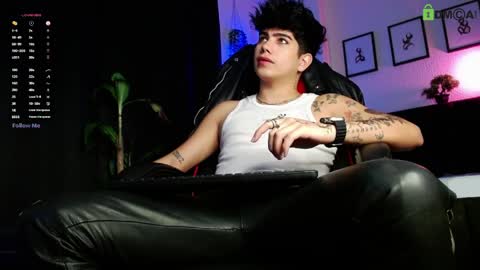 Snapshot of lylebennett_ chatting on March 2026 12:05:03 PM Lyle Bennett Freelance Model online show from March 2026 12:05:03 PM