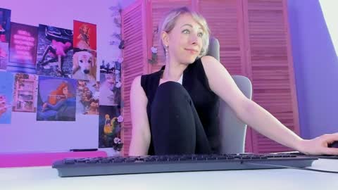 Lylith Skye NO NUDE model online show from January 2025 01:42:02 PM