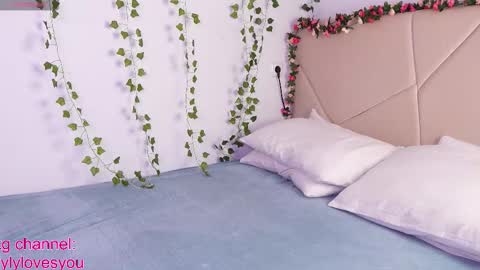 Lyly   online show from October 2025 05:49:02 AM