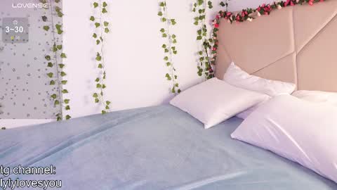 Lyly   online show from November 2025 06:27:01 AM