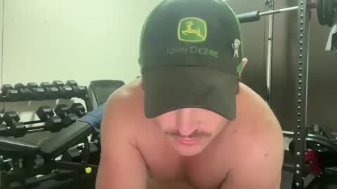 Snapshot of lymbo5 chatting on December 2024 09:08:02 AM LYMBOZZ online show from December 2024 09:08:02 AM