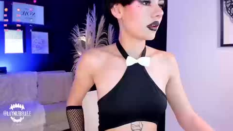 Snapshot of lyn_lebelle chatting on September 2025 09:25:02 PM Lyn online show from September 2025 09:25:02 PM