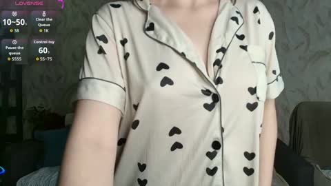LynaFrost online show from May 2026 03:07:02 PM