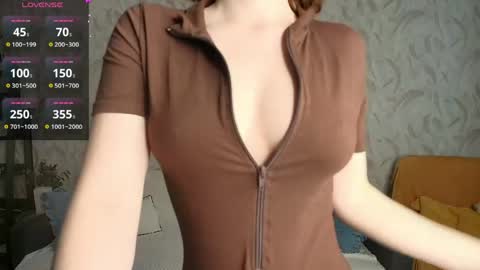 LynaFrost online show from May 2026 05:26:01 AM