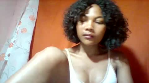 Snapshot of lyndah19 chatting on November 2025 11:29:01 PM lyndah19 online show from November 2025 11:29:01 PM