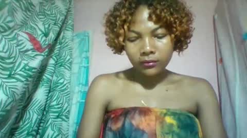 Snapshot of lyndah19 chatting on January 2026 06:33:01 PM lyndah19 online show from January 2026 06:33:01 PM