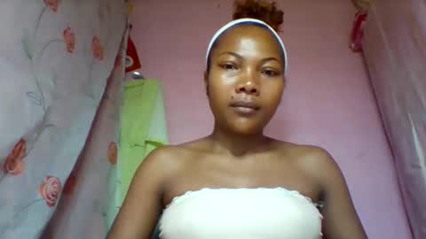 Snapshot of lyndah19 chatting on February 2026 02:21:02 PM lyndah19 online show from February 2026 02:21:02 PM