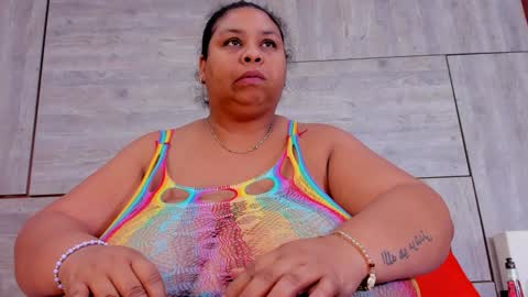 Snapshot of lynn_and_esteban chatting on January 2025 07:28:01 AM Lynn jonnes online show from January 2025 07:28:01 AM