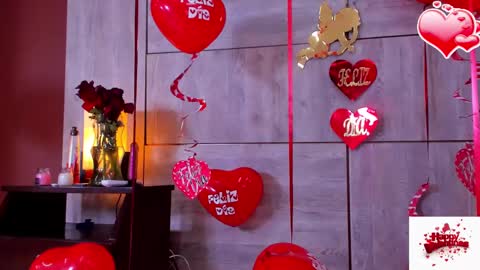 Snapshot of lynn_and_esteban chatting on February 2025 08:22:02 AM Lynn jonnes online show from February 2025 08:22:02 AM