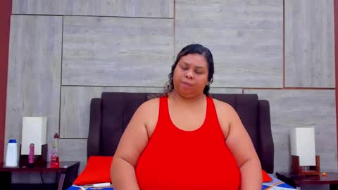 Snapshot of lynn_and_esteban chatting on March 2025 12:15:01 AM Lynn jonnes online show from March 2025 12:15:01 AM