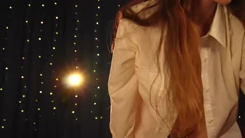 Snapshot of lynn_feline chatting on February 2025 03:16:01 PM Lynn online show from February 2025 03:16:01 PM