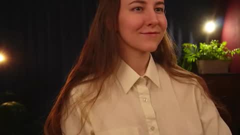 Snapshot of lynn_feline chatting on November 2025 01:14:02 PM Lynn online show from November 2025 01:14:02 PM