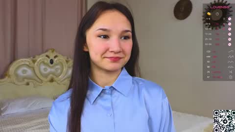 Lola online show from February 2025 06:01:02 PM