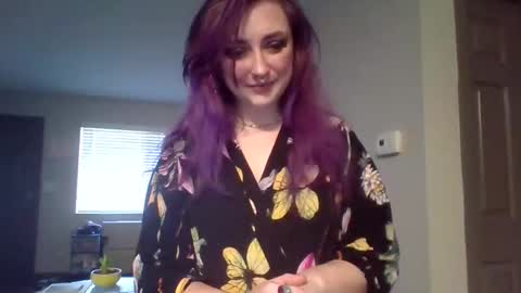 Lynn  online show from February 2026 09:44:01 PM