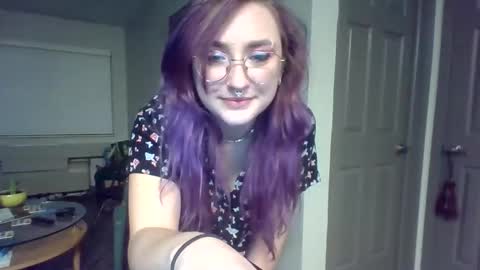 Lynn  online show from February 2026 11:36:01 PM