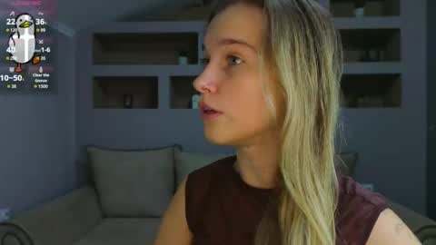 Lynn online show from October 2025 05:25:02 PM