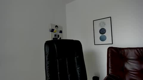 Lyonel online show from May 2026 04:04:01 PM