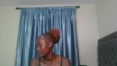 Snapshot of lyra_chloe chatting on February 2026 11:08:02 PM Chloe online show from February 2026 11:08:02 PM