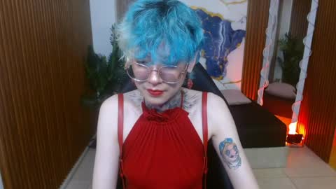 lyra_tay online show from May 2026 07:19:01 PM