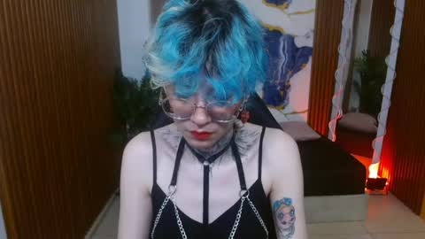 lyra_tay online show from May 2026 11:38:02 AM