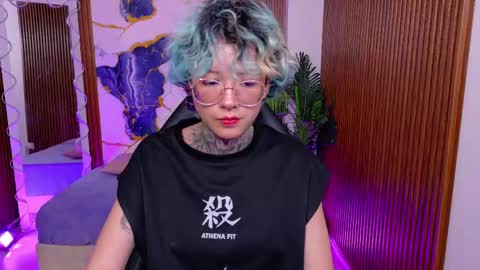 lyra_tay online show from May 2026 09:02:02 PM