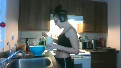 Snapshot of lyrajrose chatting on January 2025 04:02:02 PM Lyra Rose online show from January 2025 04:02:02 PM