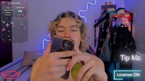 Lyric online show from December 2025 10:18:02 PM