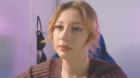 Mila online show from February 2026 05:35:01 AM