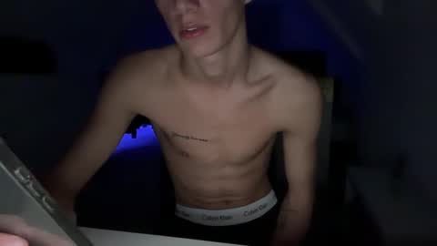  NEW   Leo  lz britboy online show from February 2025 10:24:01 PM