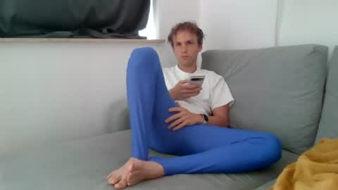 Snapshot of lzpboy chatting on June 2026 08:26:01 AM lzpboy online show from June 2026 08:26:01 AM