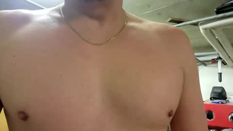 Snapshot of m1guele chatting on January 2025 12:34:02 AM Fucklover online show from January 2025 12:34:02 AM