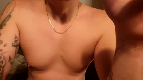 Snapshot of m1guele chatting on January 2025 03:23:01 AM Fucklover online show from January 2025 03:23:01 AM