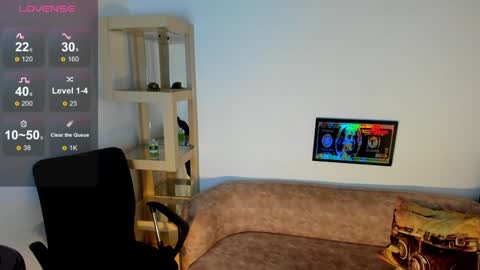 Snapshot of m1lk_choc chatting on January 2025 02:13:01 PM Mila online show from January 2025 02:13:01 PM