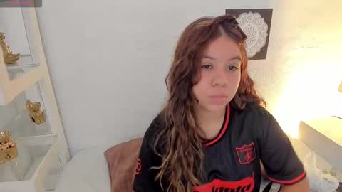 Snapshot of m1lk_choc chatting on December 2025 04:25:01 PM Mila online show from December 2025 04:25:01 PM