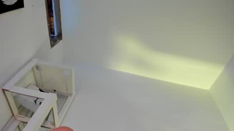 Snapshot of m1lk_choc chatting on December 2025 07:53:02 PM Mila online show from December 2025 07:53:02 PM