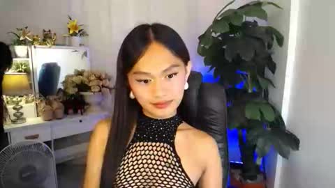 Snapshot of m1sspinay_yassie chatting on February 2026 07:01:02 PM Cutie Yassie online show from February 2026 07:01:02 PM