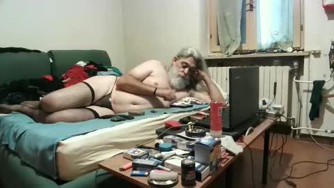 maax1970 online show from October 2025 03:21:02 PM