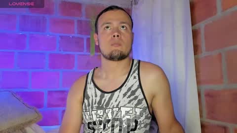 Snapshot of maax_taylor01 chatting on February 2025 06:39:01 PM online show from February 2025 06:39:01 PM