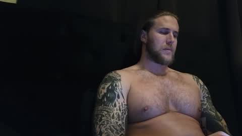 Snapshot of mac_drew chatting on December 2024 11:39:02 PM mac_drew online show from December 2024 11:39:02 PM