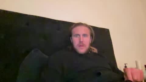 Snapshot of mac_drew chatting on February 2025 09:27:01 AM mac_drew online show from February 2025 09:27:01 AM