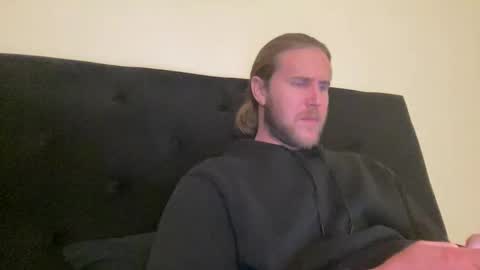 Snapshot of mac_drew chatting on February 2025 06:09:02 AM mac_drew online show from February 2025 06:09:02 AM