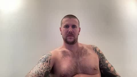 Snapshot of mac_drew chatting on October 2025 03:07:01 PM mac_drew online show from October 2025 03:07:01 PM